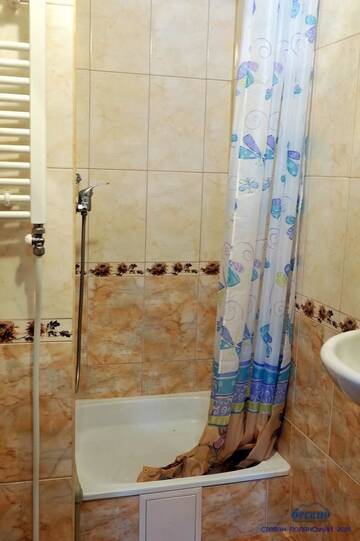 Фото номера Четырехместный номер Гостевой дом Guest House Magnat г. Verkhne-Studeny 2